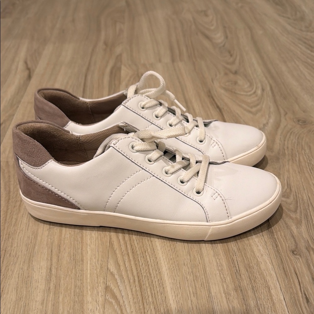 Naturalizer Morrison White Leather Sneaker Size 8.5